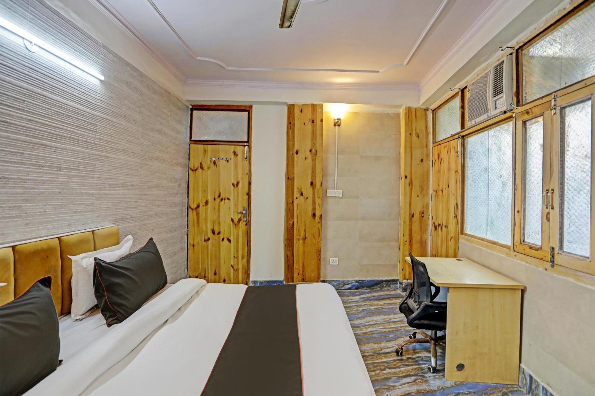 Umen Hotel Nearest Sector 66 נוידה מראה חיצוני תמונה