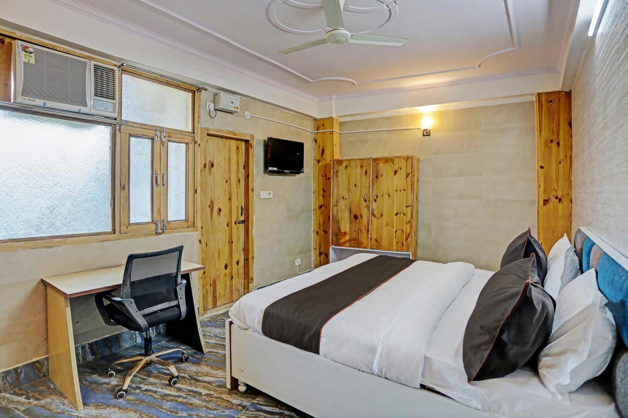 Umen Hotel Nearest Sector 66 נוידה מראה חיצוני תמונה